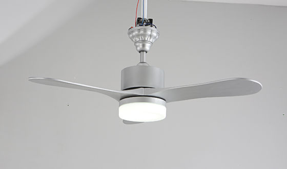 42 ίντσας Dimmable των οδηγήσεων τηλεχειρισμός χρώματος ανώτατων ανεμιστήρων ασημένιος που αναστέλλεται που τοποθετείται