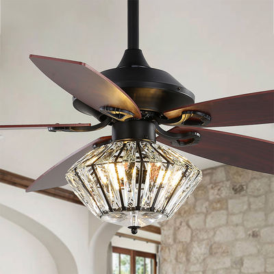 120V 52Inch 5 ματ μαύρος ανώτατος ανεμιστήρας λεπίδων μετάλλων με τον τηλεχειρισμό για το καθιστικό εσωτερικό